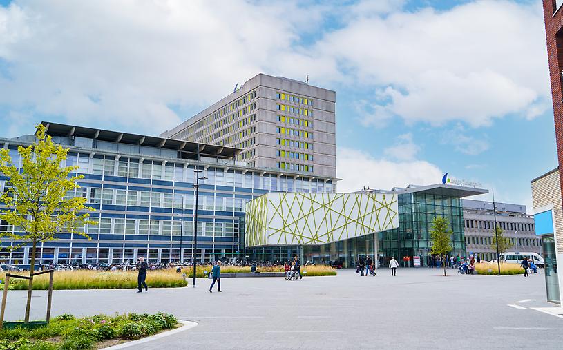 HagaZiekenhuis+-+Den+Haag+-+Gebouw+-+Hoofdingang+-+Els+Borst-Eilersplein+(4) Afbeelding van HagaZiekenhuis in Den Haag